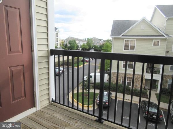 5109 E TRAVIS EDWARD WAY, Unit E, CENTREVILLE, VA 20120