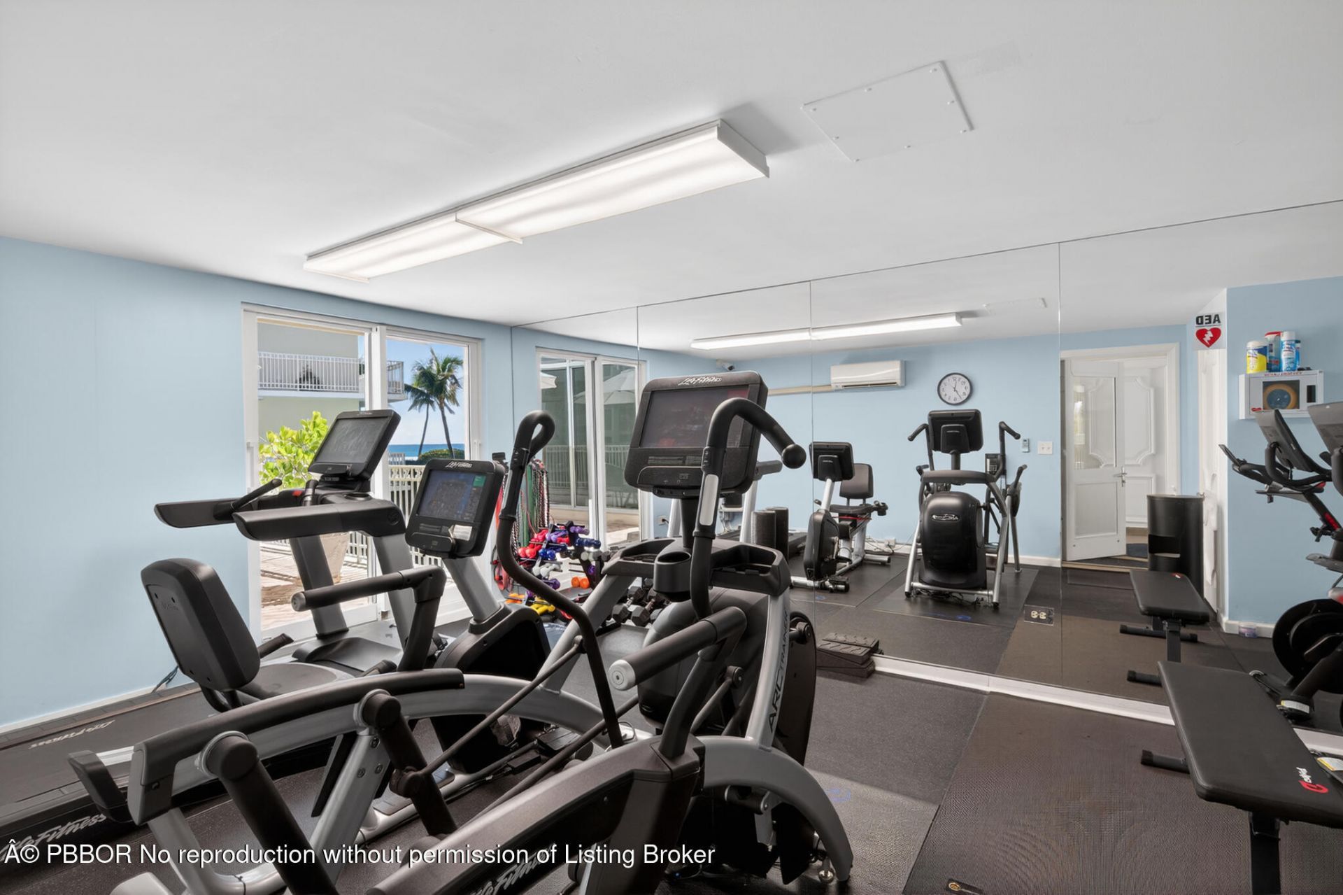 100 Royal Palm Way, Unit D2, Palm Beach, FL 33480 Photo