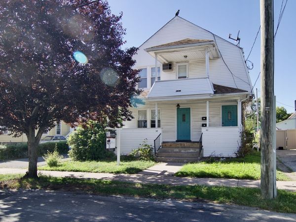 38-40 Grover St, Springfield, MA 01104