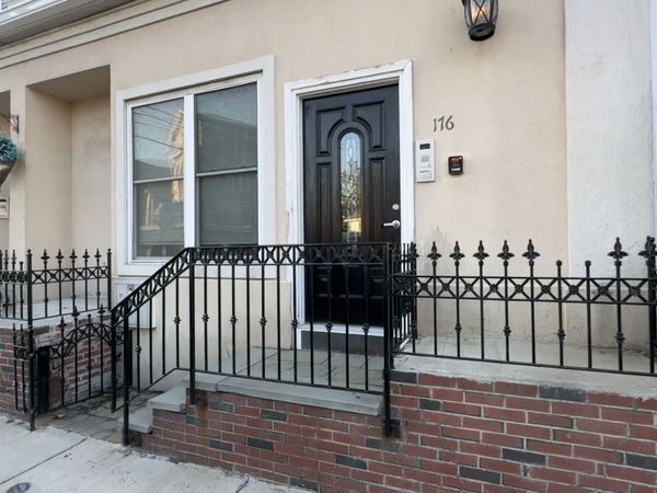 176 Elm, Unit 2, Everett, MA 02149