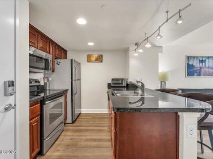 450 N Arlington Avenue, Unit 806, Reno, NV 89503 Photo