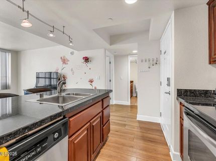 450 N Arlington Avenue, Unit 806, Reno, NV 89503 Photo