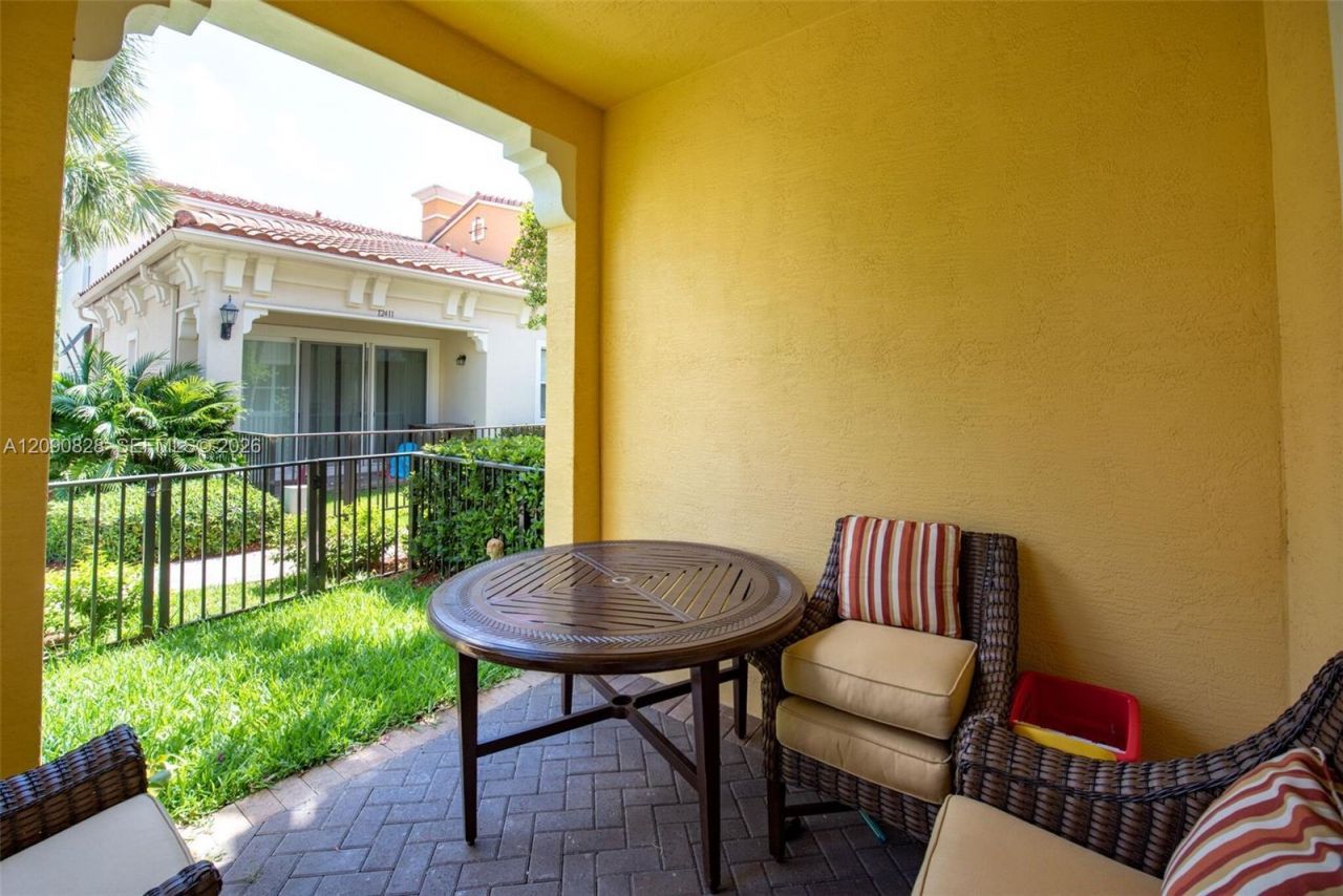12410 NW 33rd St, Sunrise, FL 33323 Photo