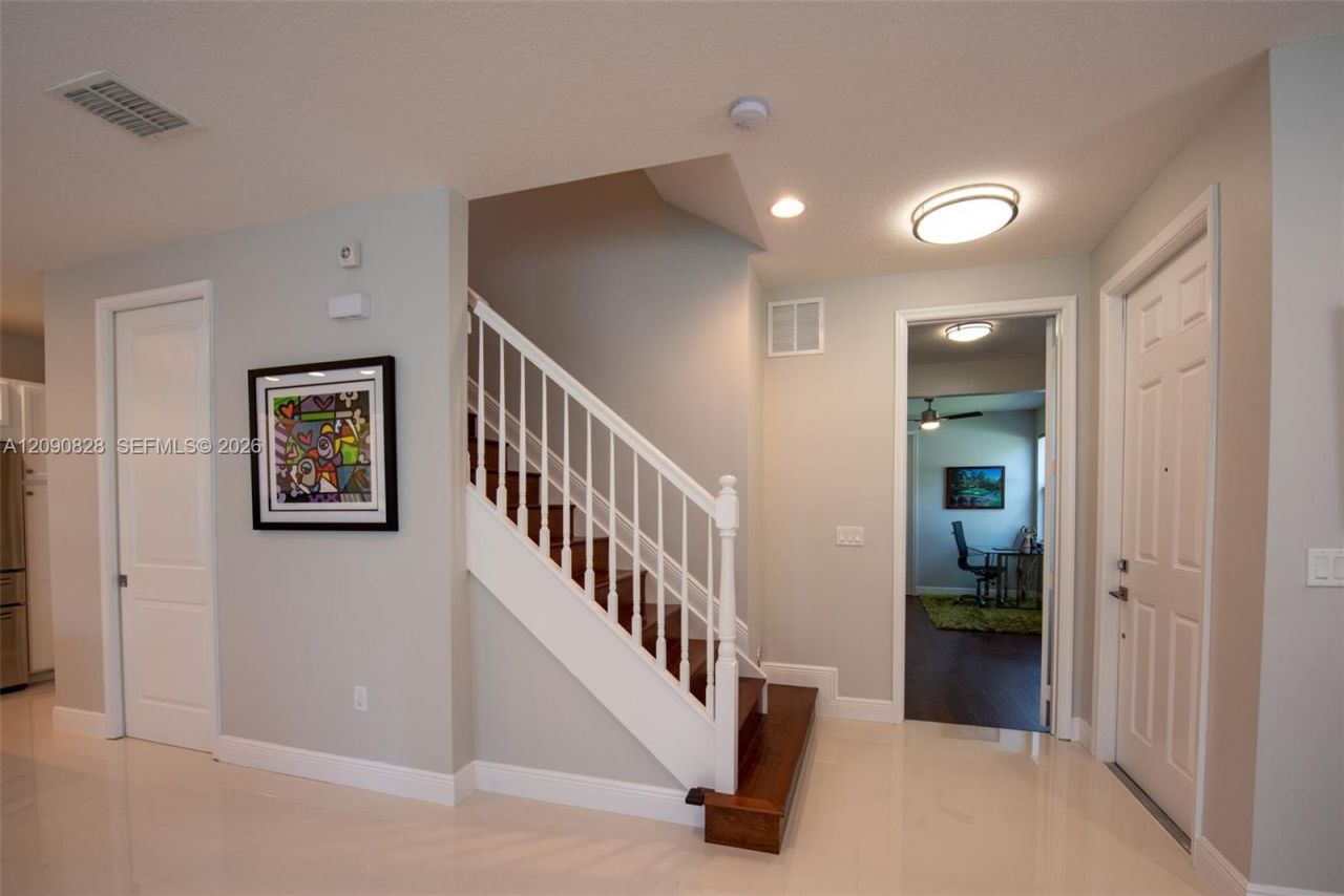 12410 NW 33rd St, Sunrise, FL 33323 Photo