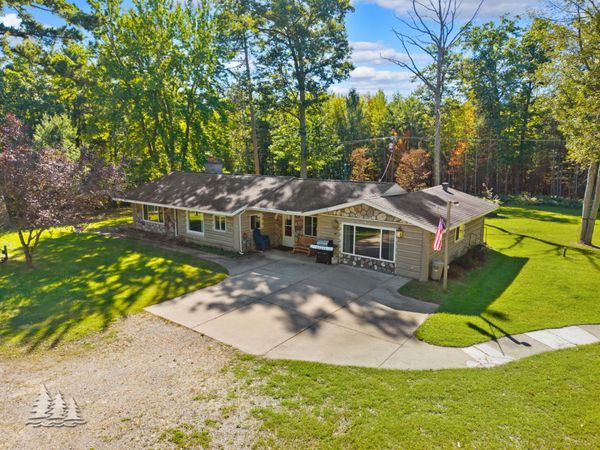 3070 S Mount Tom Road, Mio, MI 48647