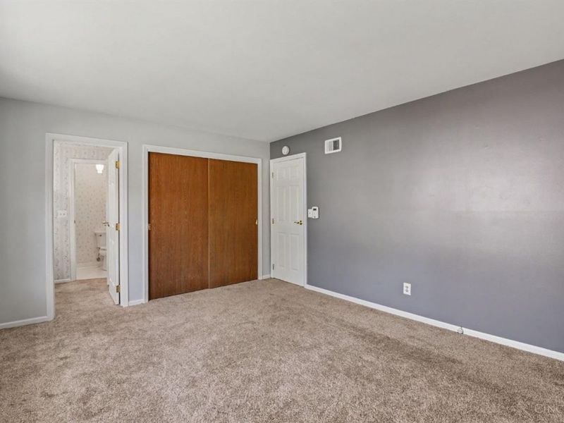 496 Sunaire Terrace, Delhi Township, OH 45238 Photo 18