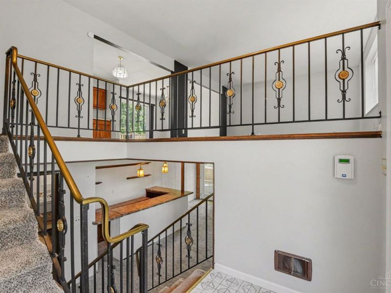 496 Sunaire Terrace, Delhi Township, OH 45238 Photo 6