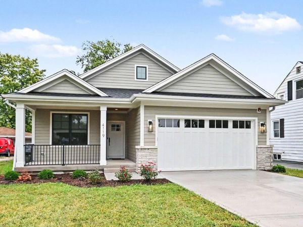 4119 N Lincoln Street , Westmont, IL 60559