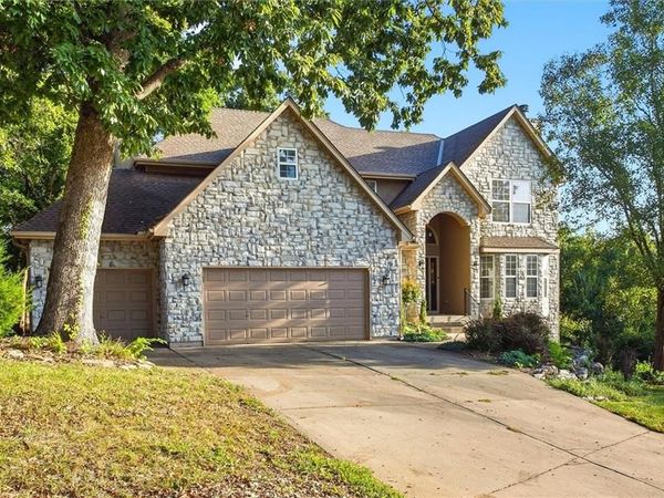 22808 E 28th Street Court, Blue Springs, MO 64015