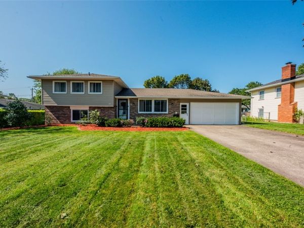 585 Meadowbriar Road, Rochester, NY 14616