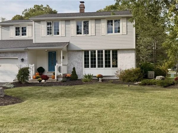 63 Butternut Circle , Orchard Park, NY 14127