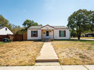 913 S Sargent Street, Fort Worth, TX 76103