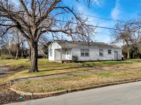 901 Johnson Street, Terrell, TX 75160