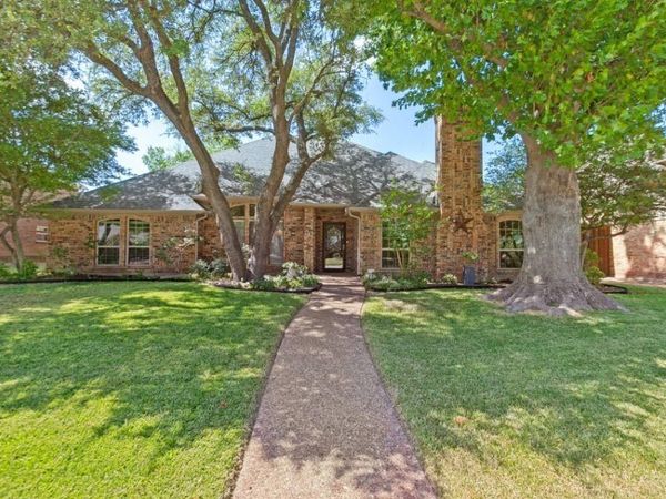 17715 Voss Road, Dallas, TX 75287