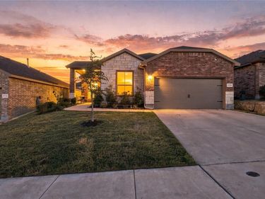 9733 New Bern Drive, Fort Worth, TX 76108