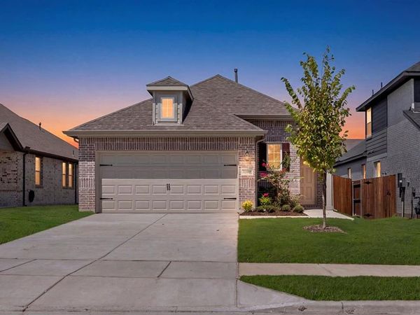1109 Harvest Heights Drive, Lavon, TX 75166