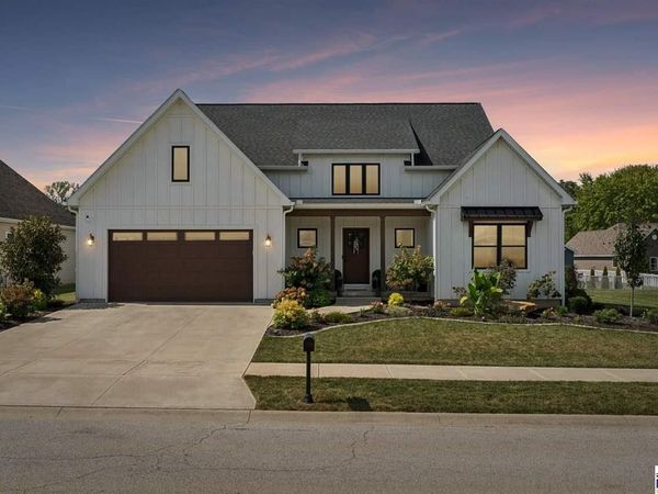 85 Mayflower Drive, Terre Haute, IN 47803