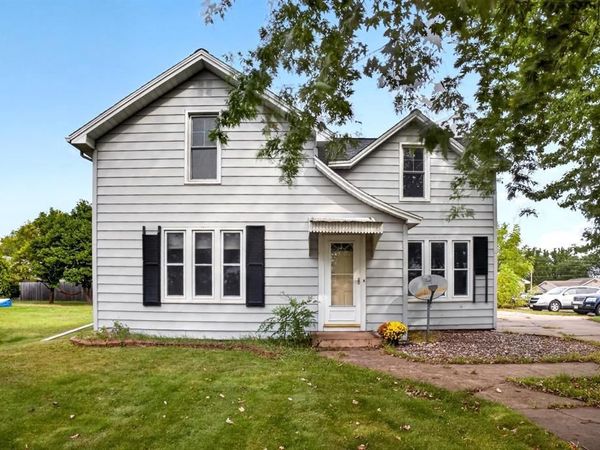 113 W Lincoln Avenue, Fall Creek, WI 54742
