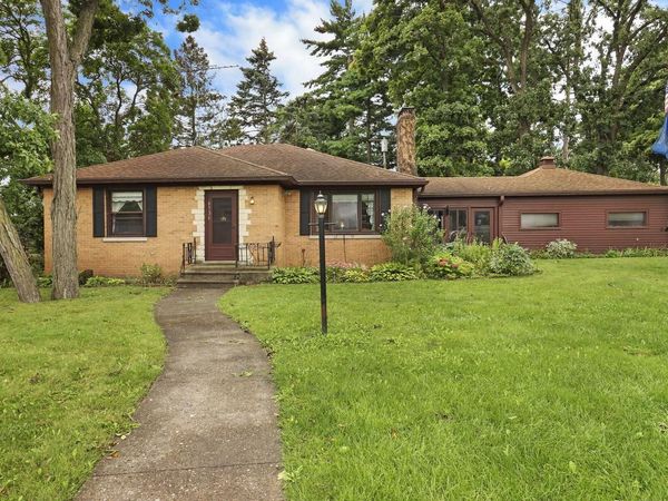 6536 Pershing BOULEVARD, Kenosha, WI 53142