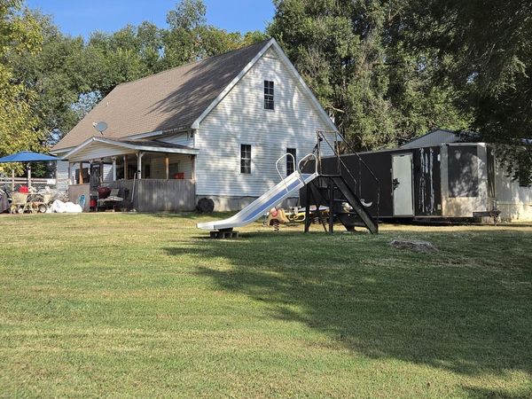 411 Juniper Avenue , Morrisville, MO 65710