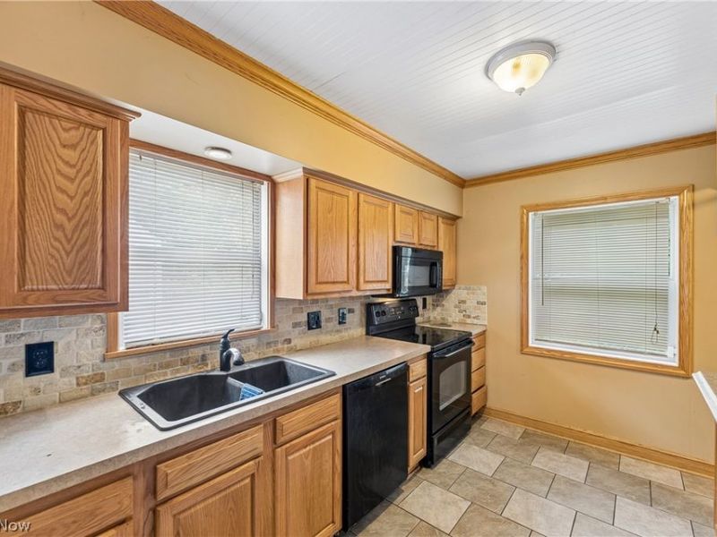 2143 Hillside Street, Cuyahoga Falls, OH 44221 Photo 12