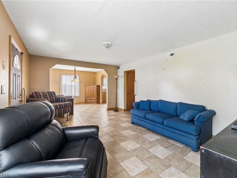 2143 Hillside Street, Cuyahoga Falls, OH 44221 Photo 6
