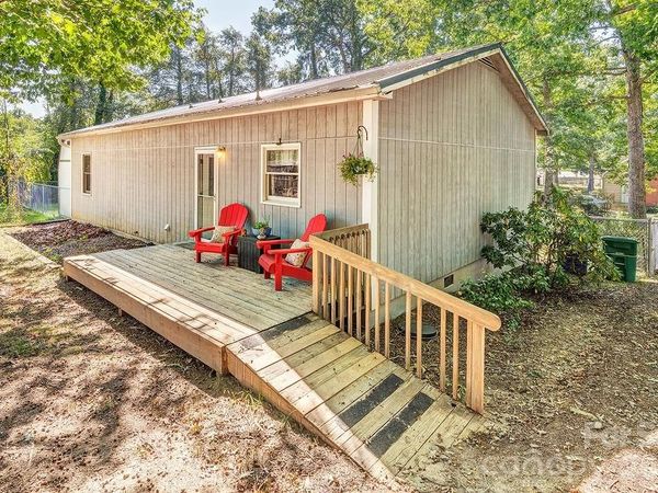 120 Eastwood Avenue , Swannanoa, NC 28778
