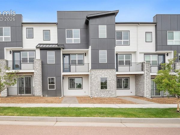 2256 Peridot Loop Heights, Colorado Springs, CO 80908