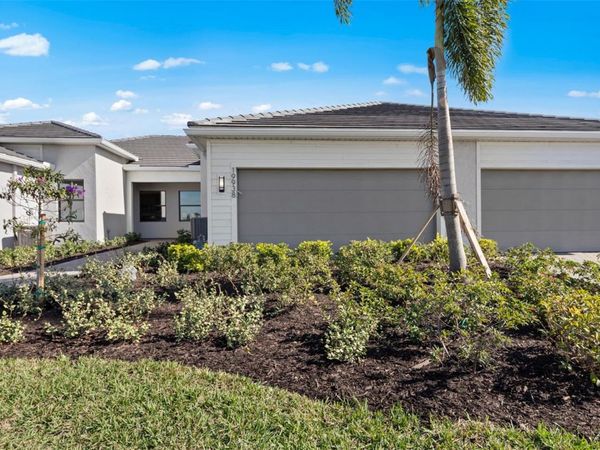 18734 INDIAN ROCK PLACE , LAKEWOOD RANCH, FL 34211