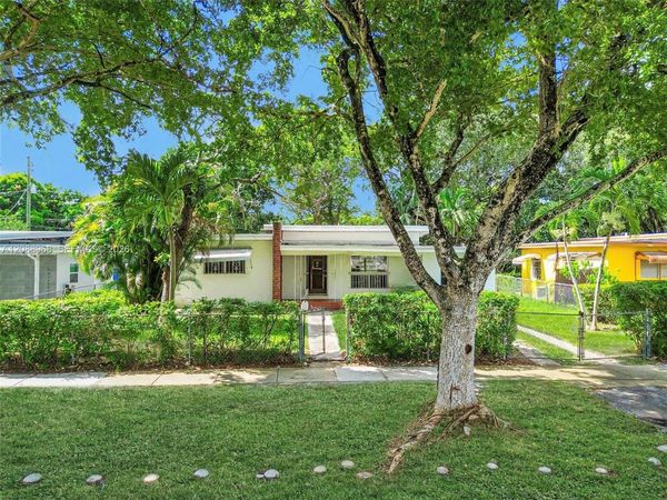 340 NW 128th St , North Miami, FL 33168