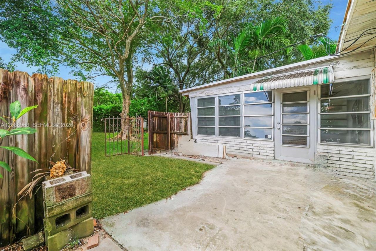 340 NW 128th St, North Miami, FL 33168 Photo