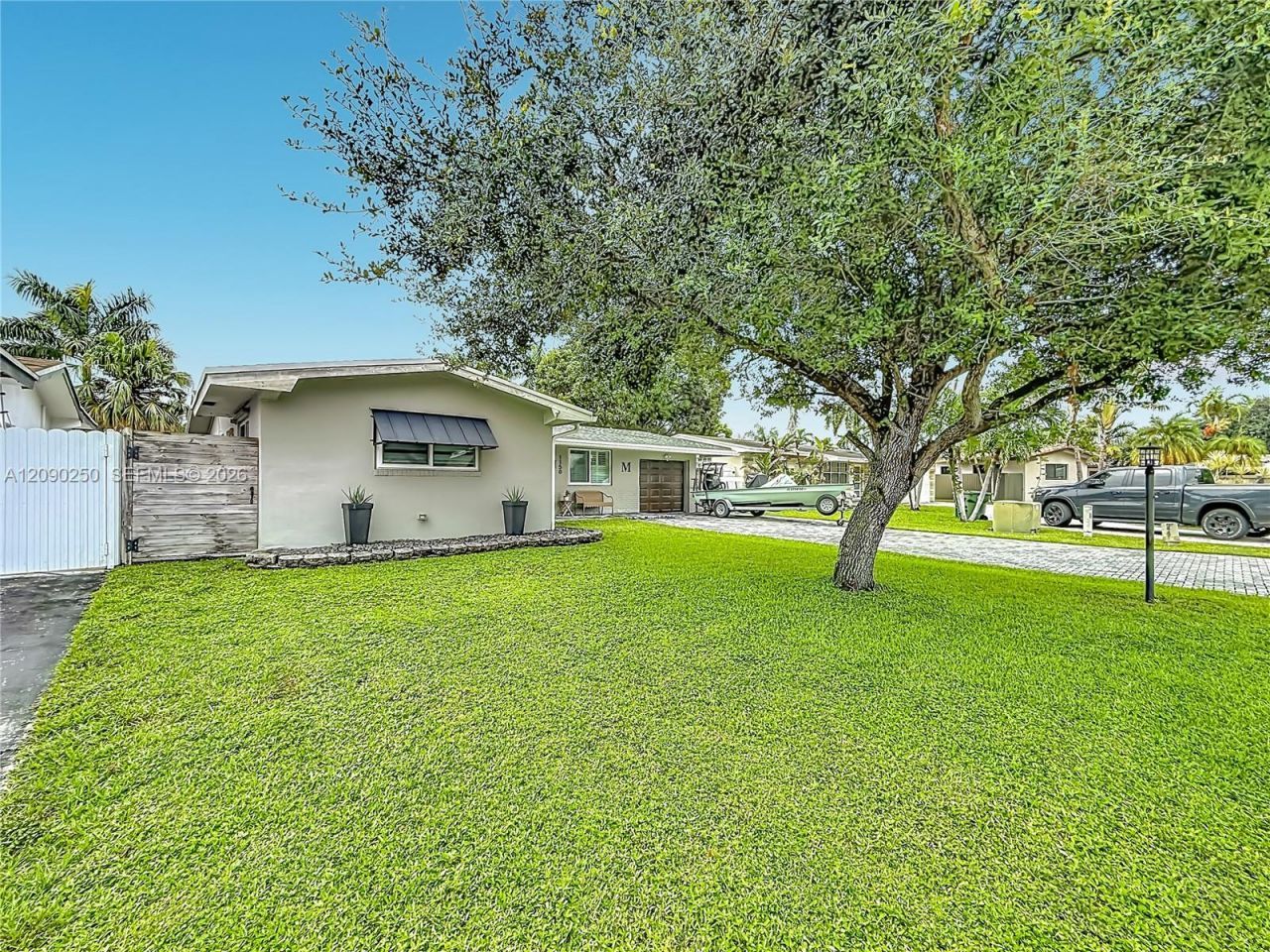 1150 NW 86th Ter, Pembroke Pines, FL 33024 Photo