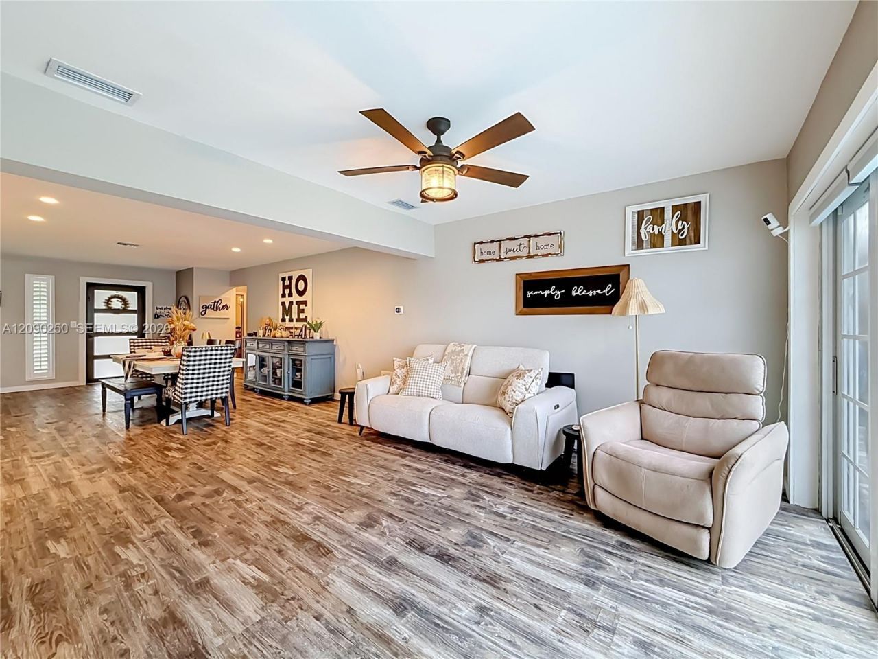 1150 NW 86th Ter, Pembroke Pines, FL 33024 Photo
