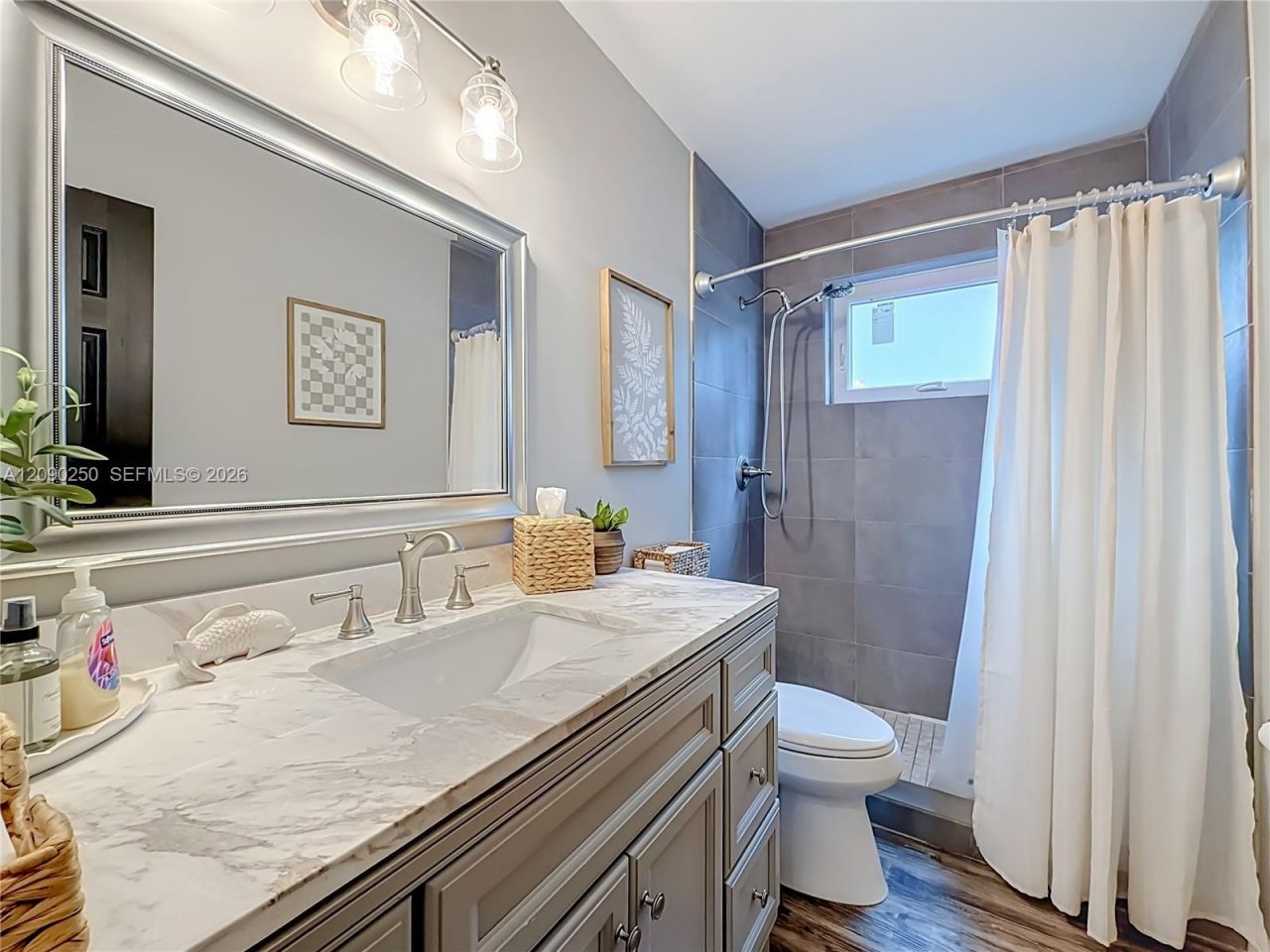 1150 NW 86th Ter, Pembroke Pines, FL 33024 Photo