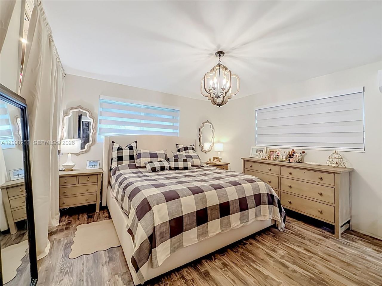 1150 NW 86th Ter, Pembroke Pines, FL 33024 Photo