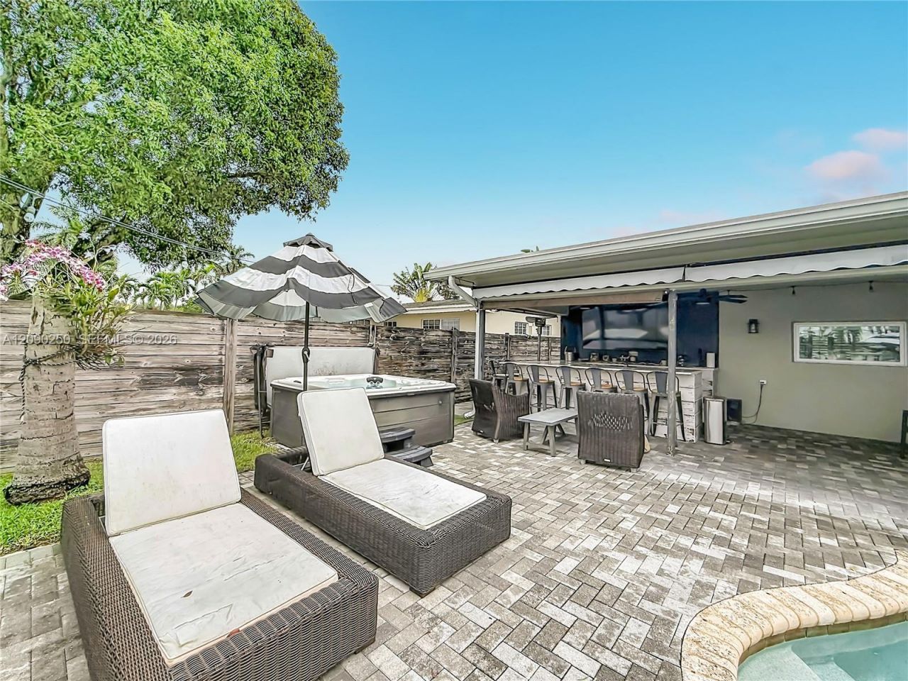 1150 NW 86th Ter, Pembroke Pines, FL 33024 Photo