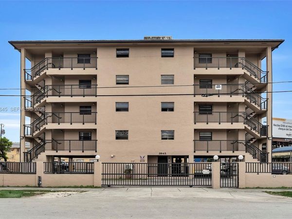 3945 SW 89th Ave , Unit 203, Miami, FL 33165