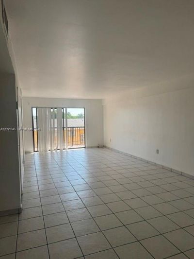 3945 SW 89th Ave, Unit 203, Miami, FL 33165 Photo