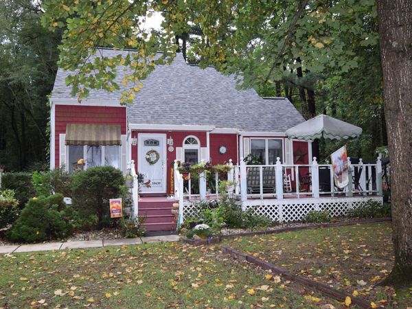 10639 E Iroquois Road, Walkerton, IN 46574