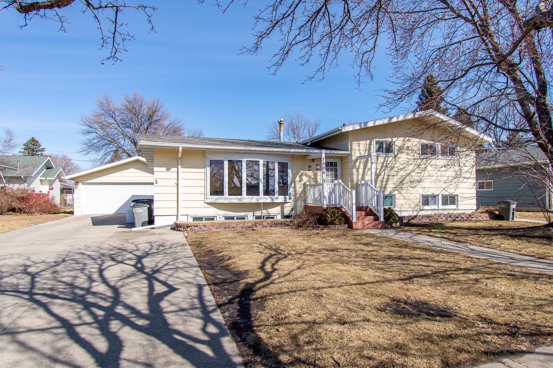 1406 24th Avenue S, Moorhead, MN 56560 Main Photo