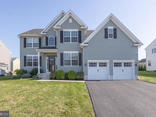 135 MARKLEY FARM CIRCLE, WEST NORRITON, PA 19403