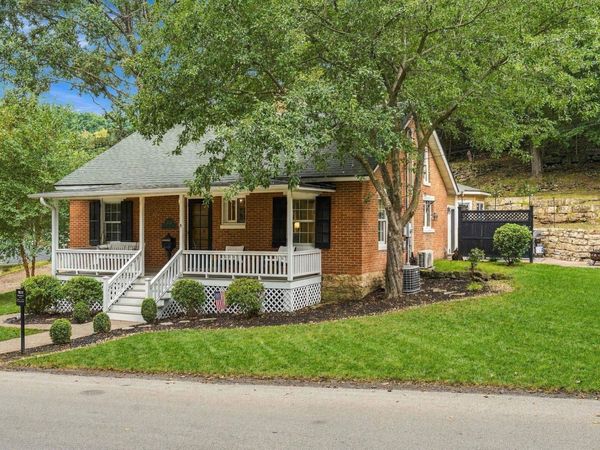 311 S Dodge Street, GALENA, IL 61036
