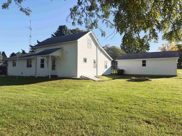 217 S Walnut Street, SHANNON, IL 61078