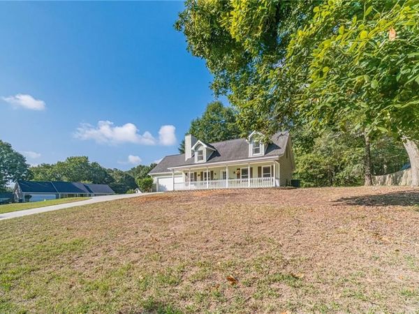 2275 Huntington Drive , Loganville, GA 30052
