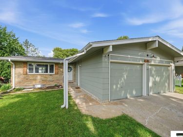 431 W Broadview Drive, Lincoln, NE 68505