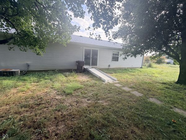 7440 Ogle Road, Freetown, IN 47235