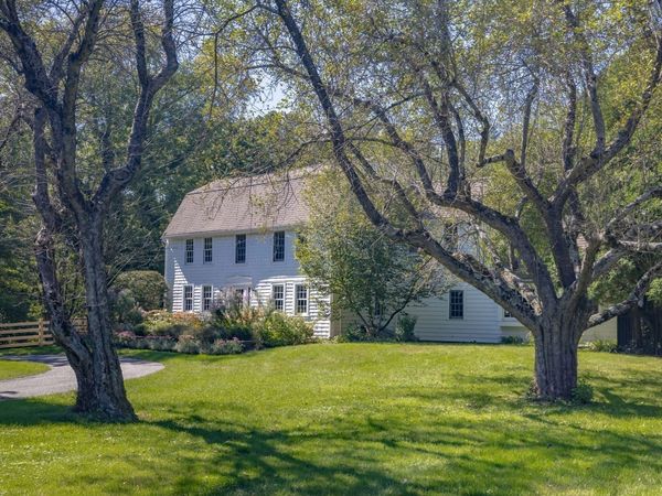 60 Washington St, Sherborn, MA 01770