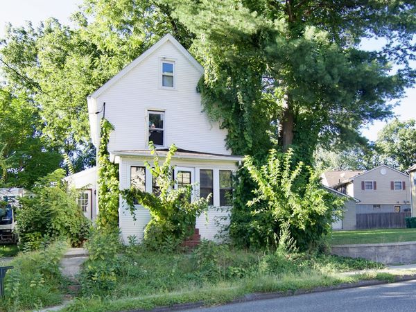 193 Sheridan St, Chicopee, MA 01013