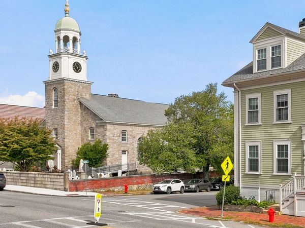 162 High St, Unit B, Newburyport, MA 01950