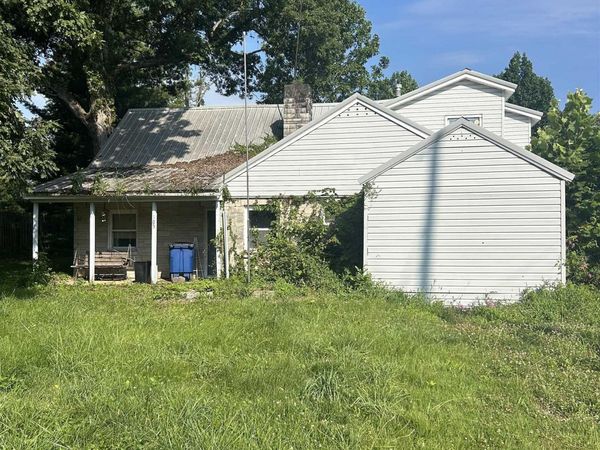 105 Heltonville Road, Bedford, IN 47421